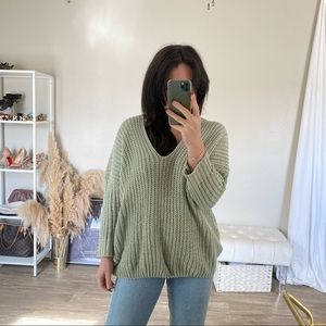 Chenille green sweater EUC